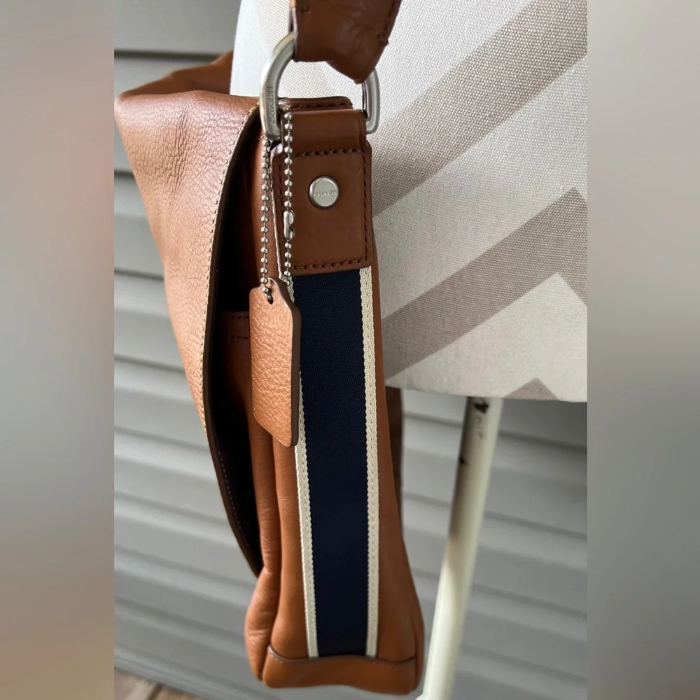 Coach Heritage Web Messenger Brown Leather Adjustable Strap Bag